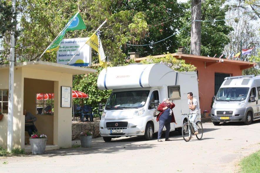 Camping Aux Rives Du Soleil بون-دو-فو المظهر الخارجي الصورة
